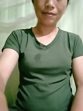 lucybaby00 online show from June 20, 9:39 pm