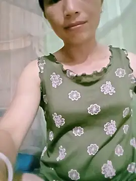 lucybaby00 online show from July 11, 11:24 am