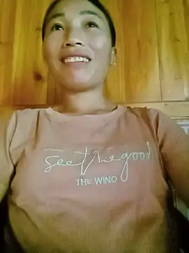 lucybaby00 online show from July 15, 5:23 am
