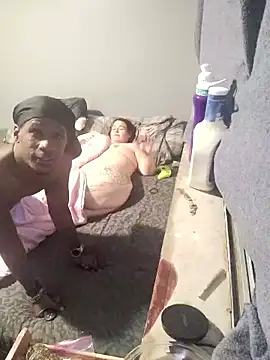 Snapshot of Dick2long87 chatting on November 20, 2:56 am Dick2long87 online show from November 20, 2:56 am