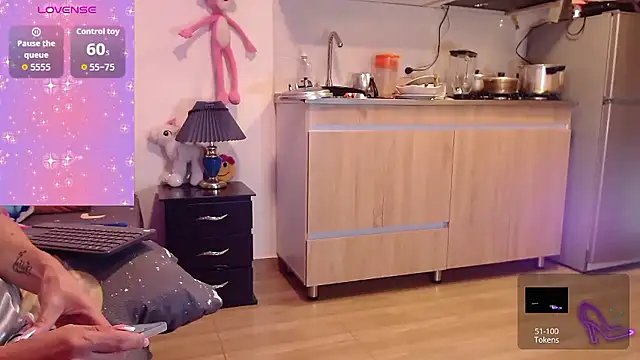 AllysonStonne online show from January 16, 1:42 am