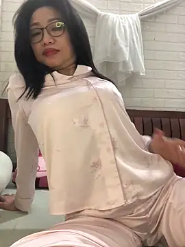 Snapshot of Vitamin_sexy chatting on December 14, 7:14 am Vitamin sexy online show from December 14, 7:14 am