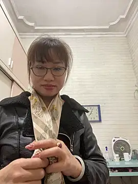 Snapshot of Vitamin_sexy chatting on February 11, 12:04 am Vitamin sexy online show from February 11, 12:04 am