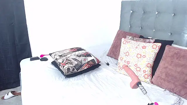 DaiishaWolf online show from October 31, 11:39 pm