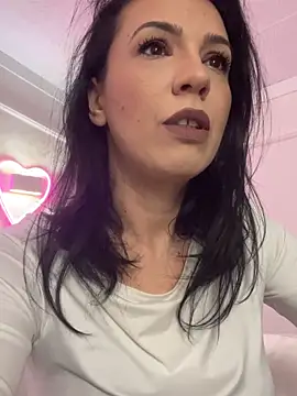 AlyaRei online show from March 6, 6:59 pm