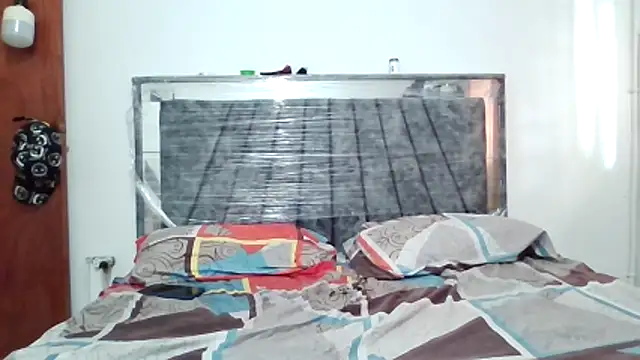 JuceAn14 online show from April 17, 8:01 pm