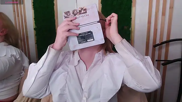 Snapshot of Amanda_Butlerr chatting on July 9, 12:09 pm Amanda Butlerr online show from July 9, 12:09 pm