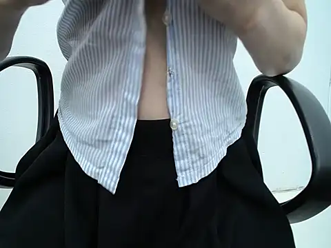  Lady- online show from April 10, 8:57 pm