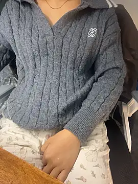 Snapshot of bunny_b4nny chatting on January 8, 6:26 am bunny b4nny online show from January 8, 6:26 am