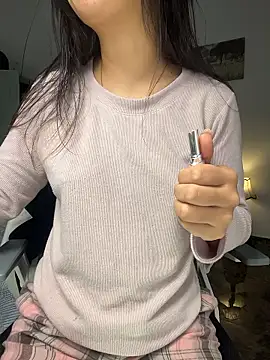 Snapshot of bunny_b4nny chatting on January 9, 3:15 pm bunny b4nny online show from January 9, 3:15 pm