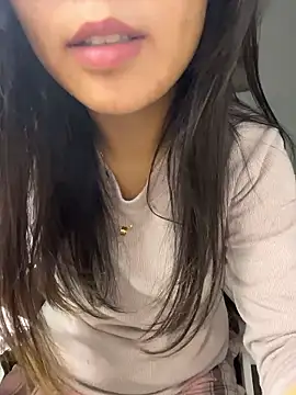 Snapshot of bunny_b4nny chatting on January 13, 4:23 pm bunny b4nny online show from January 13, 4:23 pm