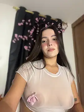 Snapshot of Scarlett05 chatting on June 15, 4:58 am Scarlett05 online show from June 15, 4:58 am