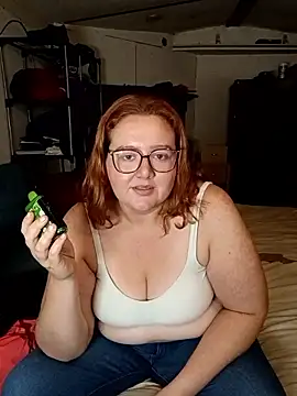 Snapshot of XEmoxkittyx chatting on February 12, 6:52 am XEmoxkittyx online show from February 12, 6:52 am