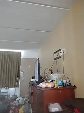 XEmoxkittyx online show from June 5, 6:13 pm