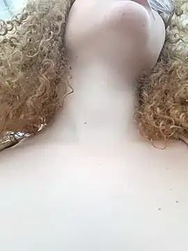 SirenRouge 69 online show from January 6, 7:39 pm