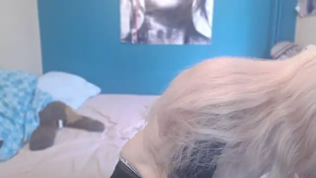 NADINNNE online show from March 25, 9:48 am