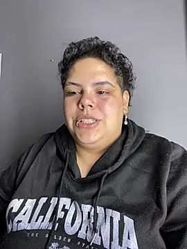 Hailey Curvy online show from August 9, 11:53 pm