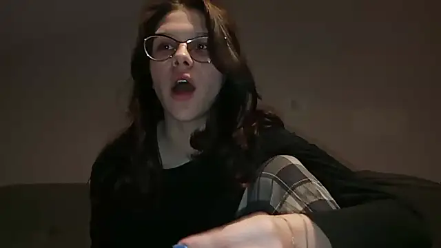 LaVostraDorothy online show from March 12, 8:15 pm