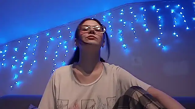 LaVostraDorothy online show from March 27, 8:52 pm