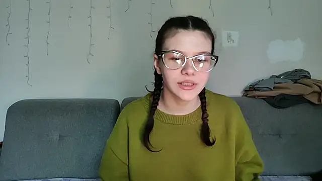 LaVostraDorothy online show from May 9, 1:27 pm