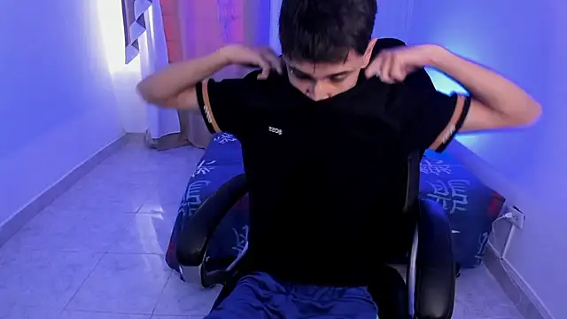 Aron Boyy online show from November 20, 8:19 pm