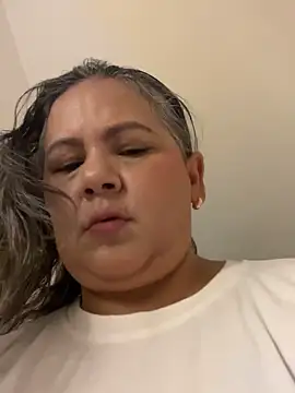Snapshot of Lucy_Milf_474 chatting on June 30, 11:55 am Lucy Milf 474 online show from June 30, 11:55 am