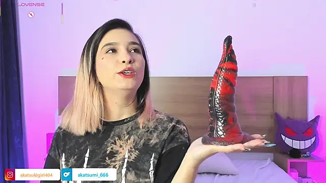 Snapshot of Akatsumi_ chatting on November 23, 12:54 am Akatsumi online show from November 23, 12:54 am