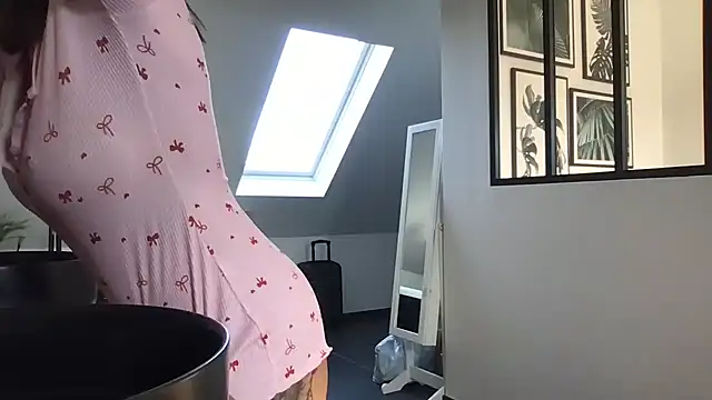 Snapshot of AmyStone__ chatting on February 8, 11:02 am AmyStone online show from February 8, 11:02 am