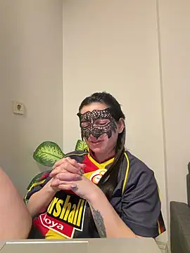 0gece0 online show from March 7, 10:51 pm