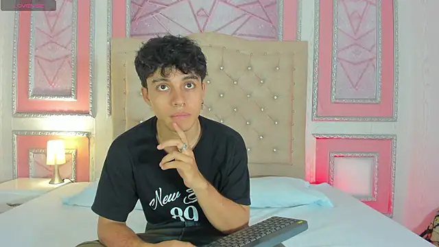 Dani rivass online show from February 5, 11:37 am