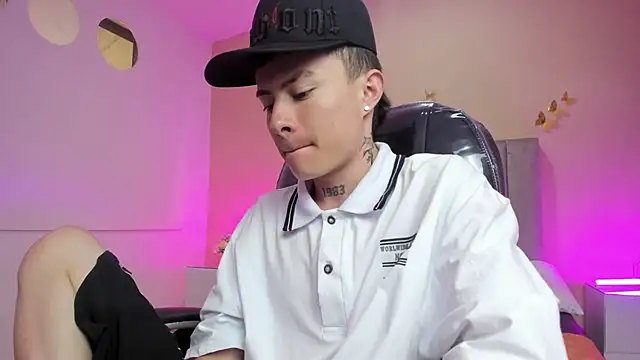 Nascary Fox online show from March 31, 1:00 pm