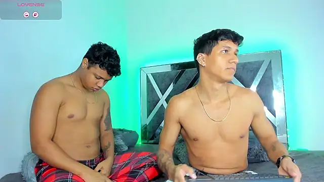 Robertmiller21 online show from February 17, 12:40 am