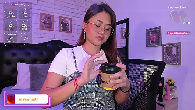 MAYASMITH   online show from September 10, 2:11 am