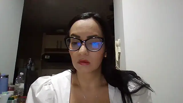 Snapshot of sarita_star chatting on June 24, 9:03 pm sarita star online show from June 24, 9:03 pm
