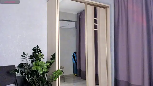 SaraShine  online show from October 14, 7:58 pm