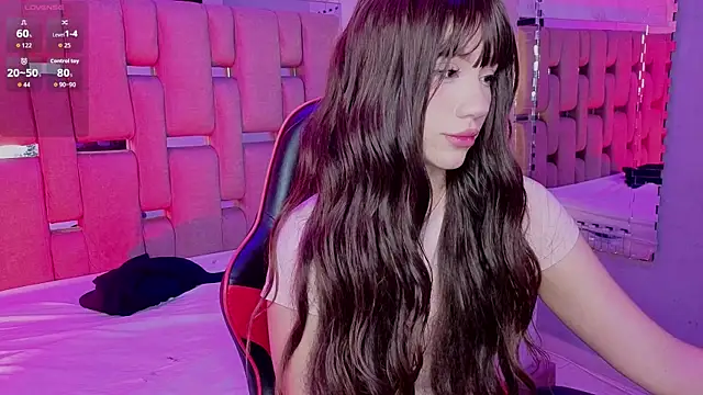 Snapshot of ZharaLux chatting on January 14, 12:33 pm ZharaLux online show from January 14, 12:33 pm