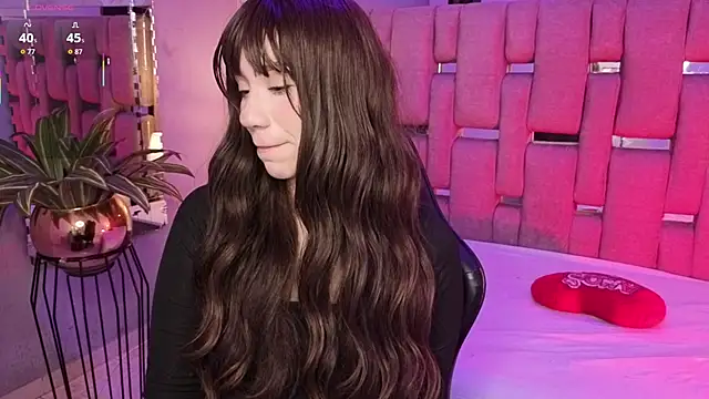 Snapshot of ZharaLux chatting on January 17, 12:32 pm ZharaLux online show from January 17, 12:32 pm