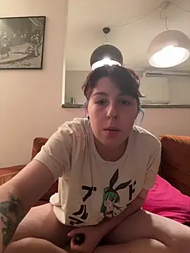 Snapshot of ilaria_miss98 chatting on April 14, 6:58 pm ilaria miss98 online show from April 14, 6:58 pm