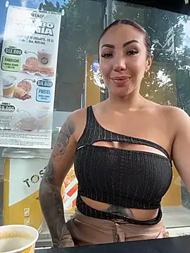 Sarahlove 90 online show from October 14, 4:19 pm