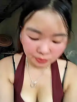 Snapshot of lylylove chatting on July 12, 3:52 am lylylove online show from July 12, 3:52 am