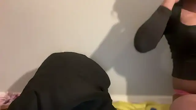 iamvalerixxx online show from September 17, 6:09 pm