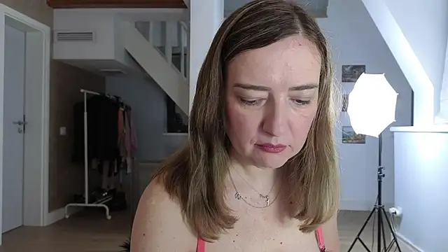 Blue Angel Sweet online show from December 17, 4:18 am