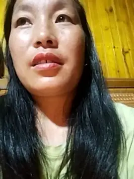 miss-su online show from April 7, 11:15 pm