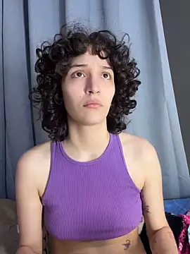 TeensNews18 online show from March 8, 2:10 pm