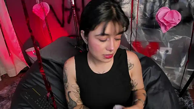 flower smith  online show from February 15, 2:03 pm