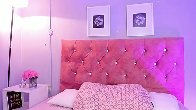 GabiHills online show from February 21, 2:01 am