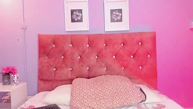 GabiHills online show from April 19, 2:00 am