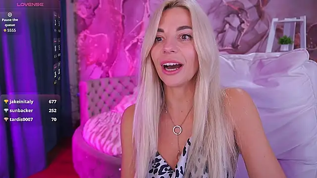 BellaRayyy online show from November 27, 7:27 pm