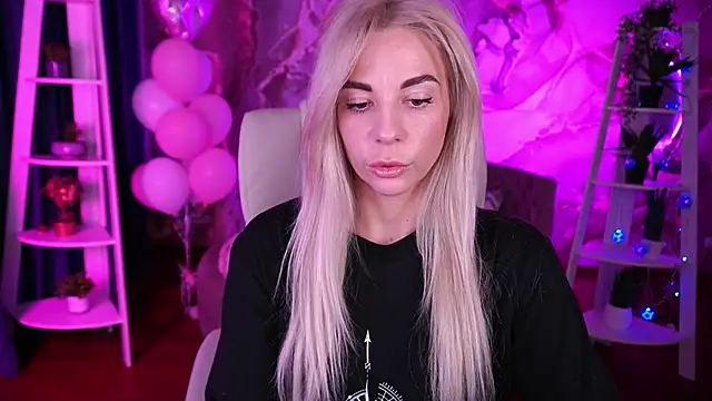 BellaRayyy online show from February 24, 2:59 pm