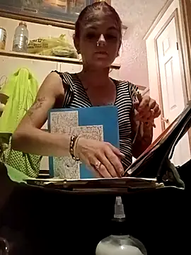 ittybittymeryssa online show from June 11, 3:26 am